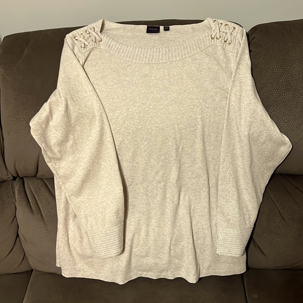 Beige Rafaela 1X great shape